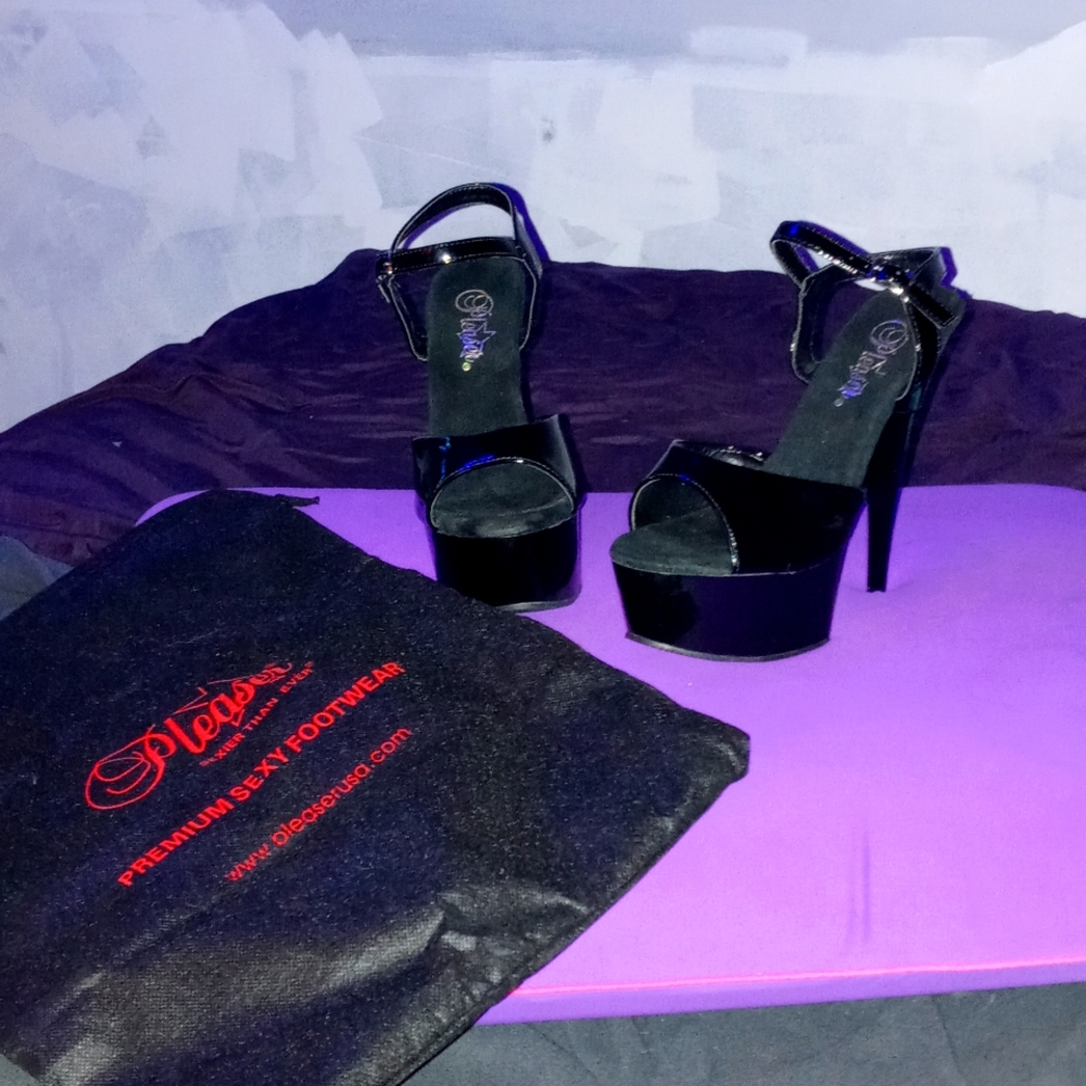 Pleaser Black 4 inch heels almost new!